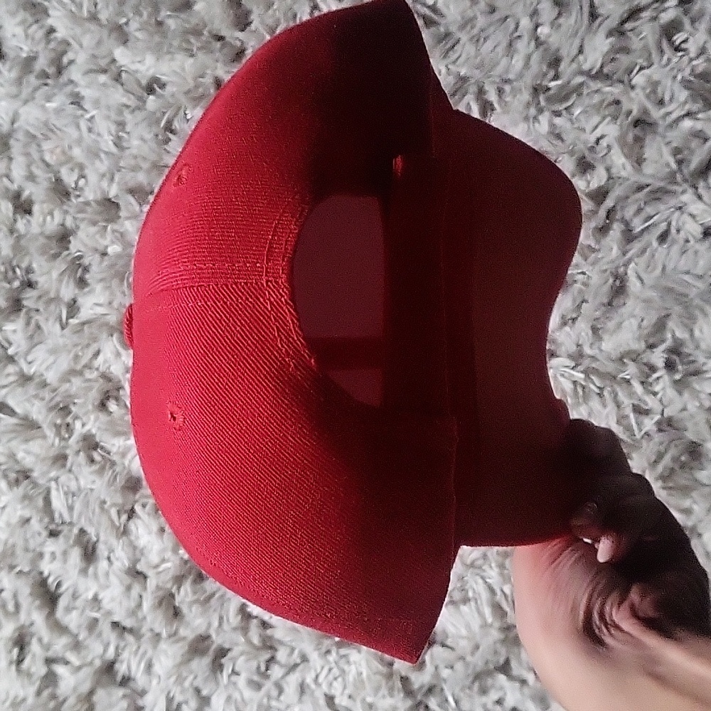 Red Hat - Picture 2 of 3